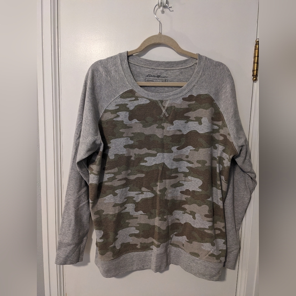 Eddie Bauer legend wash crew neck sweatshirt